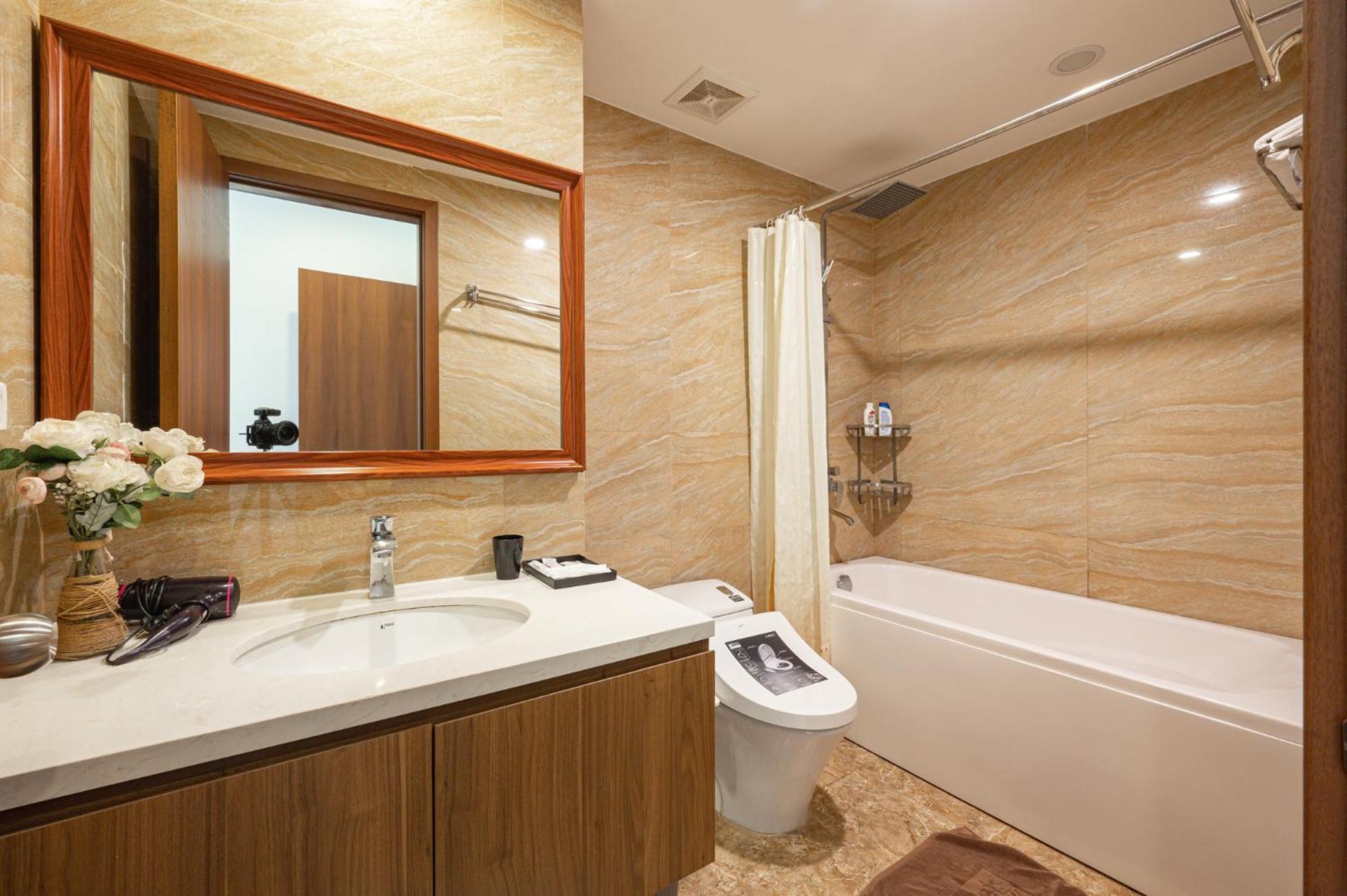 Luxe Paradise Suites Tay Ho Ανόι Εξωτερικό φωτογραφία